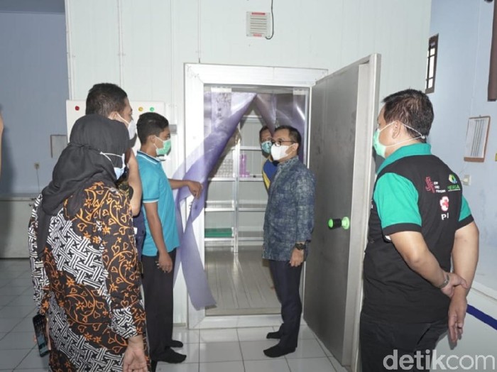 Bupati Anas Cek Kesiapan Vaksinasi covid-19