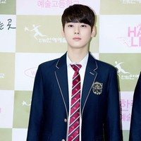 Sebelum debut bersama Astro, Cha Eun Woo dan member lainnya sempat beradu akting dalam web drama To Be Continued. Jelang setahun, Astro debut pada Februari 2016 dengan lagu Hide & Seek. Foto: starjn.com