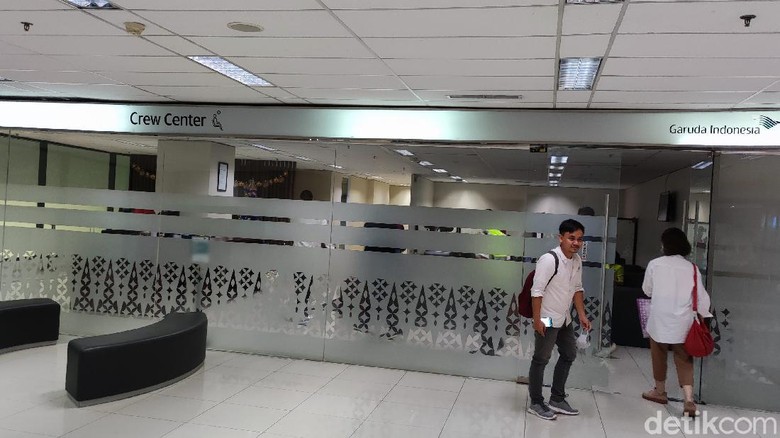 Crew Center Terminal 3 Bandara Soekarno Hatta Crew Center Terminal 3 Bandara Soekarno Hatta