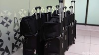 Nama ruangan yang mirip lounge itu yakni Crew Center. Di Terminal 3 Bandara Soekarno Hatta, ruangan kru Garuda Indonesia ini berada.