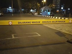 8 Tulisan Nggak Jelas di Tempat Umum Ini Bikin Emosi Mikir Keras Tapi Lucu