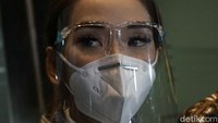 Dia juga meminta maaf kepada seluruh masyarakat Indonesia terkait kasus video porno yang melibatkan dirinya. Foto: Palevi/detikhot