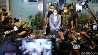 Gisel mengatakan dirinya hadir memenuhi panggilan polisi sebagai warga negara yang baik.
