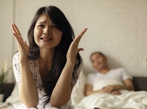 5 Kejadian Saat Makan Bareng Pasangan Ini Bikin Kisah Cinta Berantakan