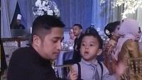 Kini kondisinya sudah dinyatakan negatif dari COVID-19. Namun sebelumnya, kondisi Irfan Hakim membuat anak-anaknya menjadi cemas. Apalagi Irfan memiliki hubungan yang dekat dengan semua anak-anaknya. Foto: Instagram @irfanhakim75