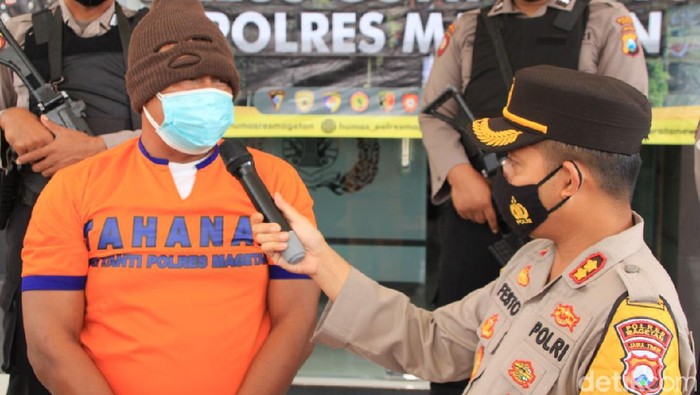 Bus lintas Bali, Jawa, Sumatra menabrak truk di Tol Magetan KM 595 B, hingga empat orang tewas. Sopirnya kini sudah ditetapkan sebagai tersangka.