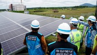 Selain itu, PLTS ini juga menjadi bagian sebagai bahan penelitian mahasiswa disana. PLTS hasil kerja sama ITERA, Wijaya Karya dan SUN Energy mampu menghasilkan 1 Megawatt-peak (MWp) untuk pemakaian energi di universitas serta penelitian mahasiswa. Foto: dok. ITERA