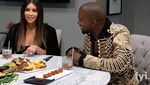 Gaya Kim Kardashian dan Kanye West Saat Makan Bersama Keluarga