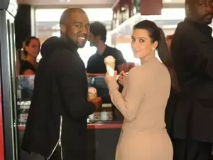 Kim Kardashian Tangisi Akhir Pernikahannya dengan Kanye West