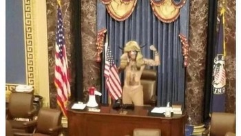 Tahun 2020 banyak dikatakan tahun yang gila, tapi 6 hari di 2021 juga sudah seperti ini kondisinya. Foto: istimewa