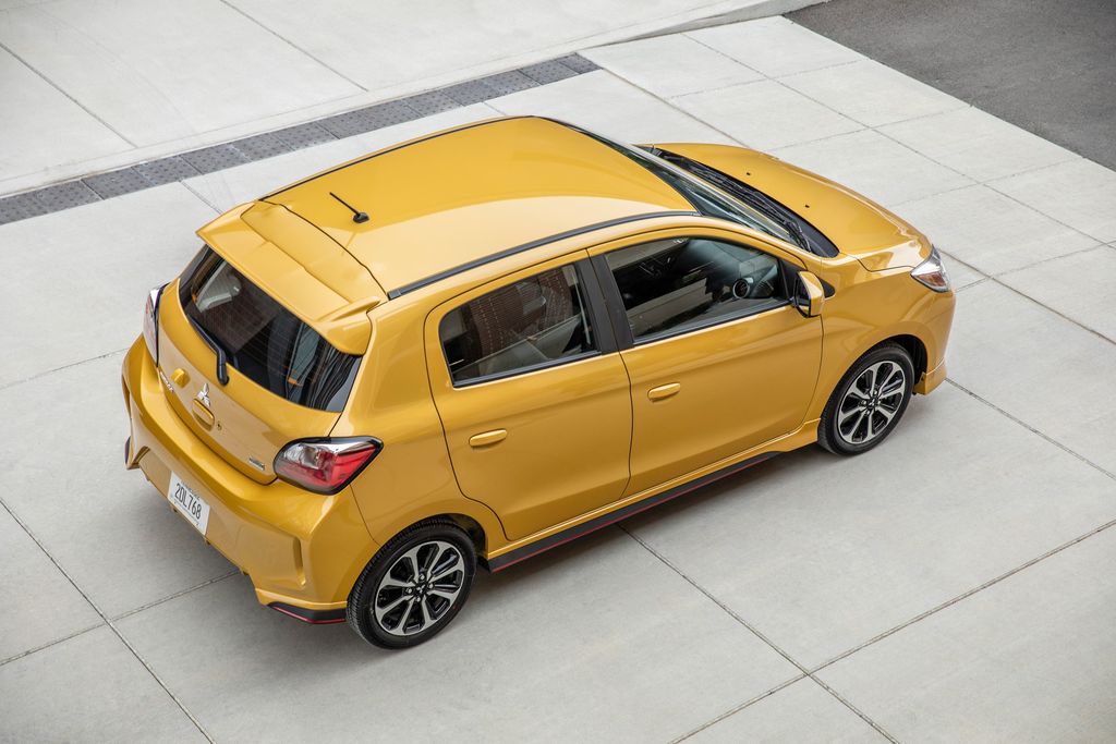 Mitsubishi Mirage berwajah Xpander