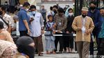 Momen Lambaian Tangan Abu Bakar Baasyir di Ngruki