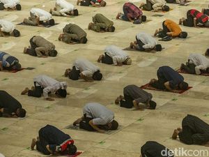 Khutbah Jumat Akhir Ramadhan: Perbanyak Doa Sambut Lailatul Qadar