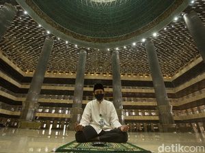 Sholat Jumat Berbarengan Idul Fitri, Bagaimana Hukumnya?