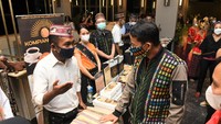 Sandiaga mengungkapkan momentum ini harus dijadikan para pelaku usaha pariwisata dan ekonomi kreatif untuk mempromosikan wisata Labuan Bajo dan UMKM khas Labuan Bajo agar semakin dikenal di mancanegara. Dengan begitu, akan banyak wisatawan mancanegara berkunjung ke Labuan Bajo. 