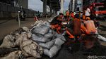 Kerja Keras Demi Kelapa Gading yang Bebas Banjir