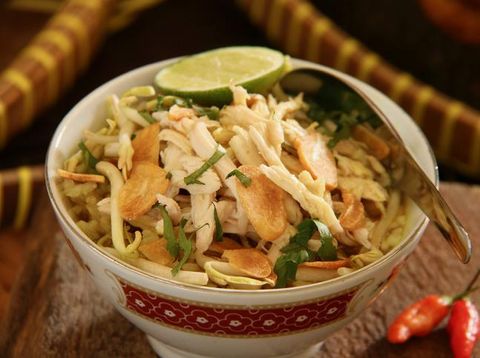 Soto Kudus Berkuah Bening Gurih Bisa Dinikmati di 5 Tempat Ini