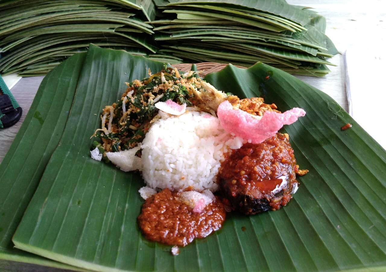 Suasana di Warung Nasi Bang Tunoq