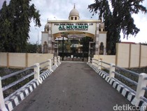 Istri Abu Bakar Baasyir Meninggal Dunia