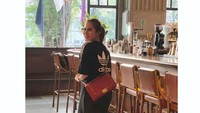Sebelum membintangi berbagai judul FTV, Puy lebih dulu dikenal sebagai ratu iklan. Banyak iklan yang dibintanginya. Foto: Instagram @puybrahmantya