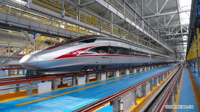 China Bikin Kereta Cepat Tahan Beku
