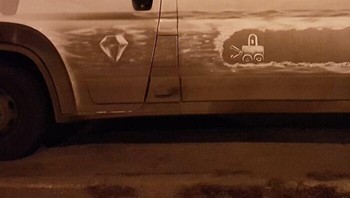 Pada karyanya ini ia mendapat banyak respons positif dari seluruh dunia, khususnya dari para pengemudi truk yang kendaraannya dilukis oleh Nikita. Foto: Instagram/Nikita Golubev