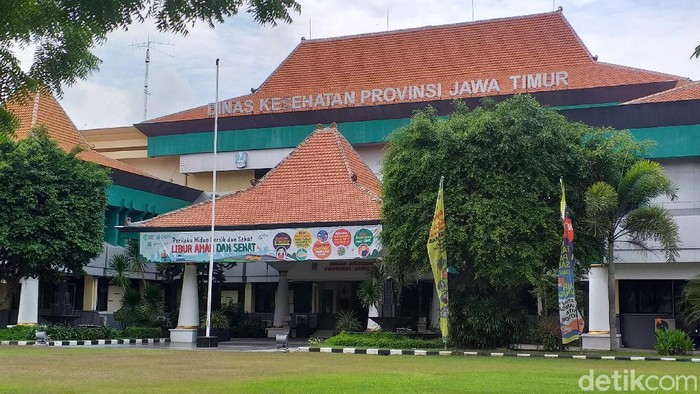kantor Dinkes Jatim di Jalan Ahmad Yani