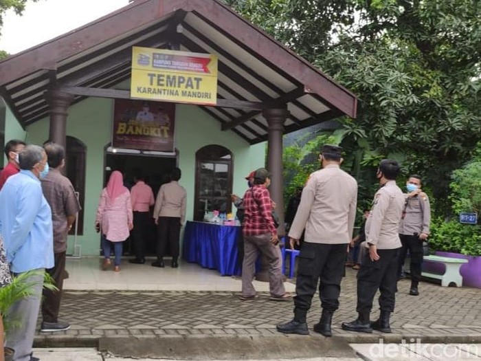Kapolda Jawa Timur Irjen Nico Afinta di sidoarjo
