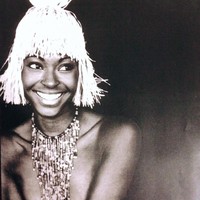 Dari situ hubungan mereka bermula dan berlanjut. Tapi Princess Keisha belum mengetahui dirinya mengencani Pangeran Nigeria sampai dua tahun mereka berpacaran. Ia baru menyadarinya saat dipanggil princess oleh ibu Pangeran Kunle. Foto: Instagram @keishaomilana