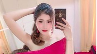 Karena masalah itu, Melda harus minta maaf kepada ibundanya karena sudah buat malu. Foto: Instagram