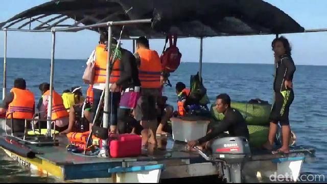 Pantai Bohay Paiton