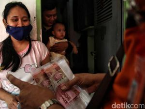 Bansos Tunai DKI Rp 300 Ribu Selama 4 Bulan Resmi Disebar