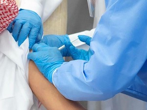 4 Orang Penerima Vaksin Corona Pfizer di Singapura Alami Reaksi Alergi Parah