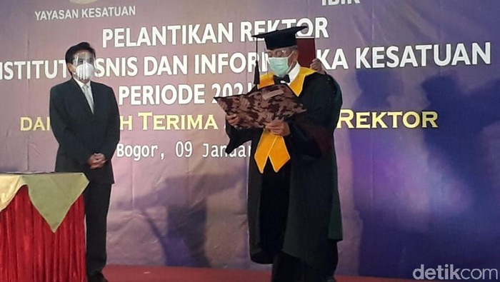Rektor IBIK Bogor Moermahadi Soerja Djanegara