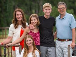 Penampilan Terkini Putra Bill Gates yang Misterius