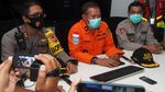 Keluarga Penumpang Sriwijaya Air Datangi Bandara Pontianak