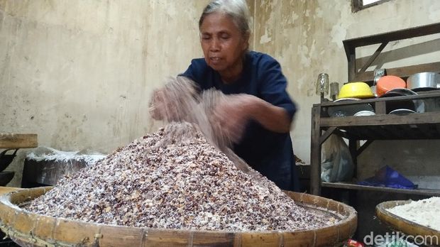 Warga Blitar Bikin Alternatif Tempe Lamtoro