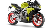 Dari segi tampang, Aprilia Tuono 660 merupakan moge naked bike yang menggunakan basis saudaranya, Aprilia RS660.  Desainnya terinspirasi dari Aprilia Tuono V4 1.100 Factory dengan perpaduan tiga warna. Foto: Aprilia