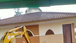 Evakuasi Korban Longsor di Sumedang