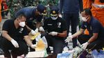 Ini Serpihan Sriwijaya Air SJ182 yang Berhasil Ditemukan