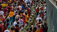 Dalam prosesi tersebut sebuah patung kayu Yesus Kristus yang diketahui dibawa oleh misionaris dari Meksiko dibawa berkeliling ibu kota Manila.