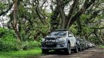 Begini Kala Komunitas Mobil Touring dan Gelar Baksos