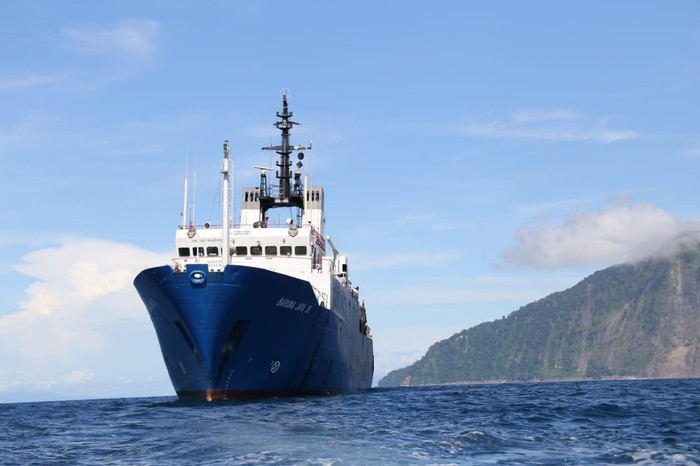 Kapal Baruna Jaya IV