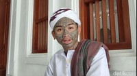 Saat di Salatiga ini jiwa remajanya mulai bergejolak dan dia memutuskan kabur dari pesantren. Kala itu, ayahnya sempat mengembalikan Yuda ke pesantren di Salatiga itu, namun karena tidak kuat dia memutuskan untuk memilih hidup di jalanan.