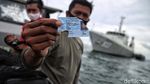 KTP Korban Hingga Roda Pesawat Sriwijaya Air Diangkat dari Laut