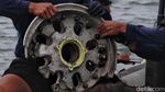 KTP Korban Hingga Roda Pesawat Sriwijaya Air Diangkat dari Laut