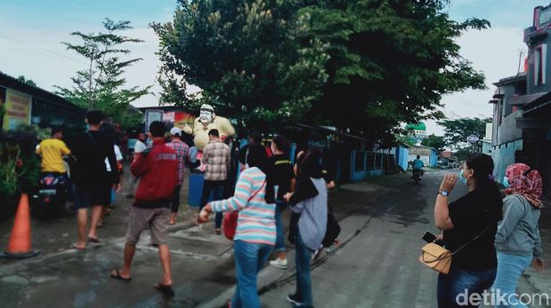 Obwis di Klaten yang tetap ramai hari Minggu ini (10/1)
