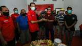 PDIP Surabaya Bagikan 48 Tumpeng di Hari Ulang Tahun Partai
