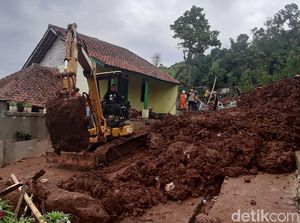 Longsor Susulan di Cimanggung Sumedang Masih Berpotensi Terjadi