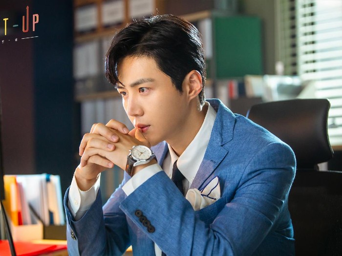 Iklan 11STREET Kim Seon Ho Dipasang Lagi Iklan 11STREET Kim Seon Ho Dipasang Lagi